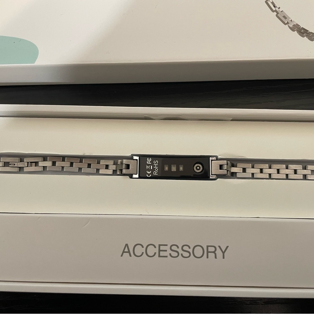 Silver Smart Bracelet - Picture 3 of 5